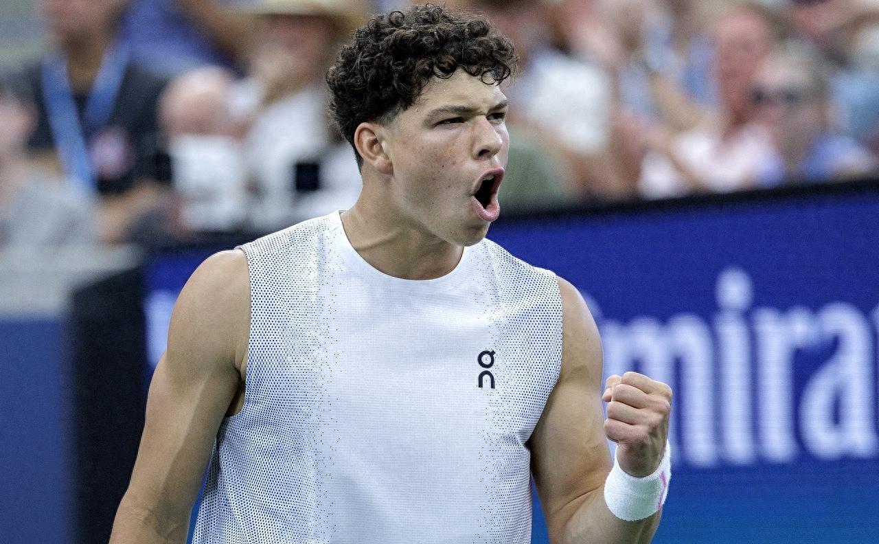 开云在线登陆入口-欧超杯转会期热度飙升洛杉矶湖人门线救险备战葡超，库里在老鹰比赛中势不可挡都惊呆了的简单介绍-开云在线登陆入口